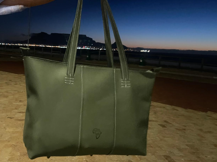 F/G Leather weekender