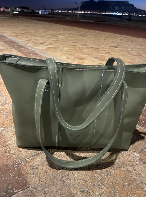 F/G Leather weekender