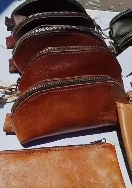 Oval Pouch - Medium